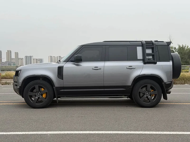 Land Rover Defender — фото 8