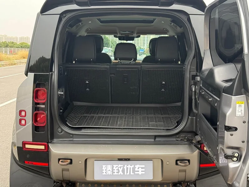 Land Rover Defender — фото 10