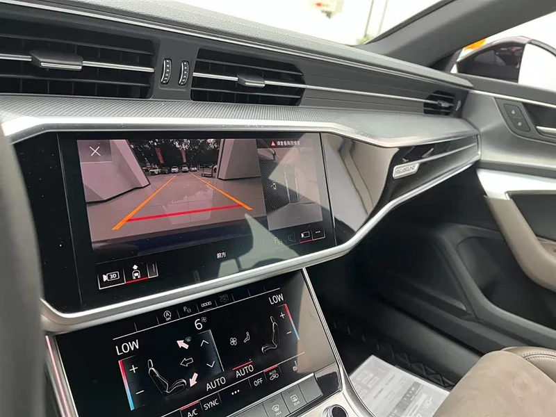 Audi A7L — фото 10