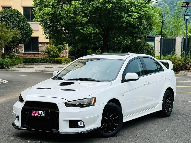 Mitsubishi Lancer EX — фото 1