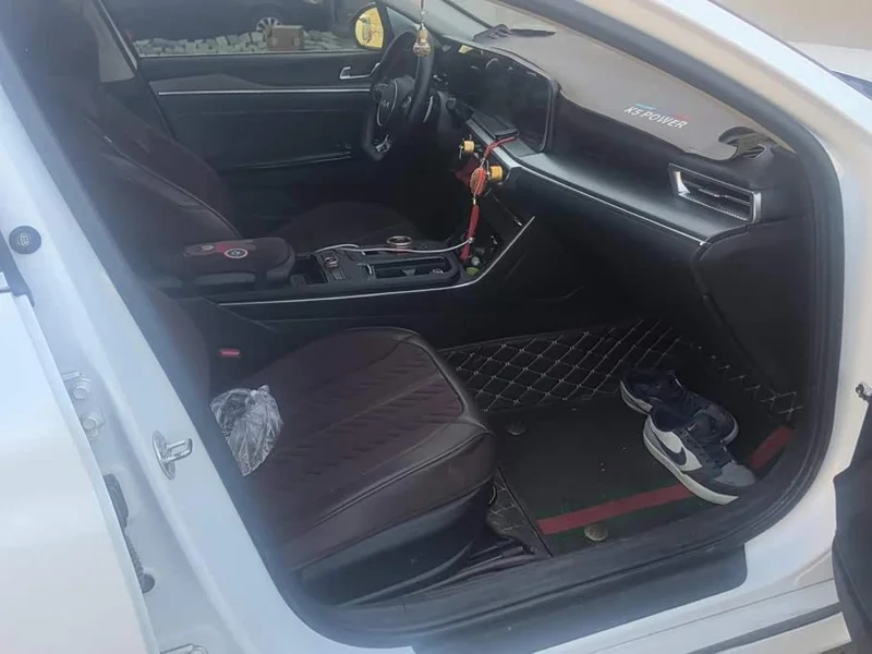 Kia K5 — фото 8