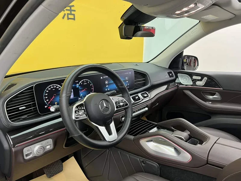 Mercedes-Benz GLE — фото 38