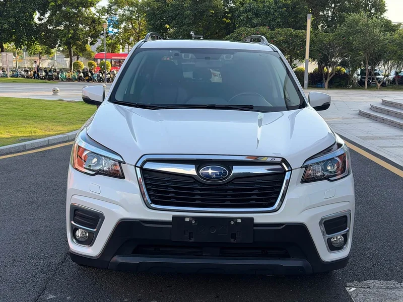 Subaru Forester — фото 2