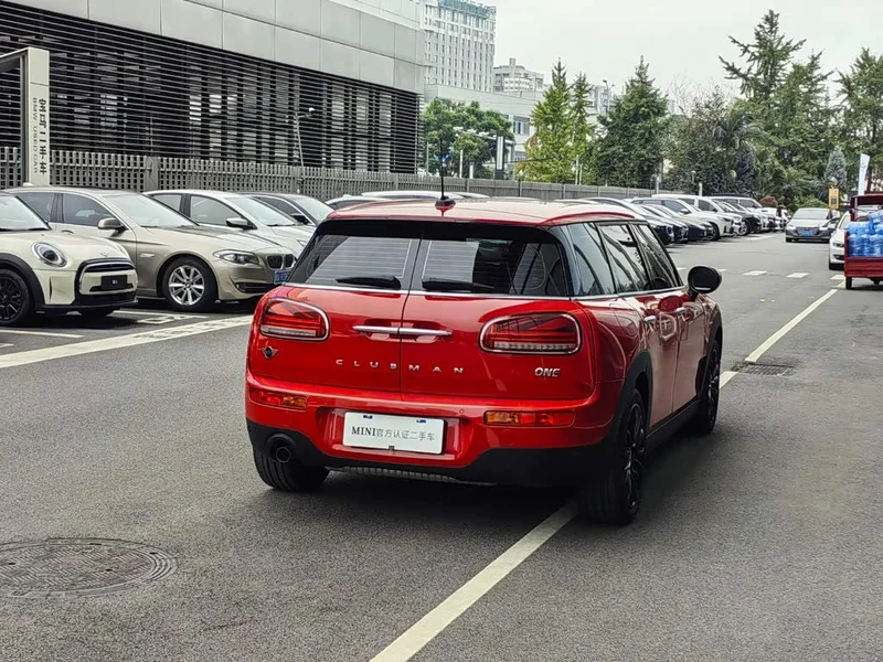 MINI CLUBMAN — фото 5