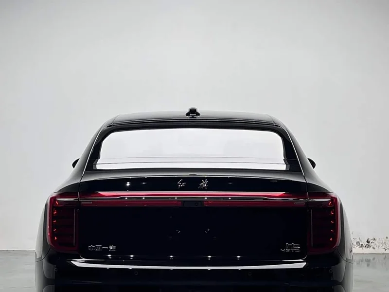 Hongqi H9 — фото 19