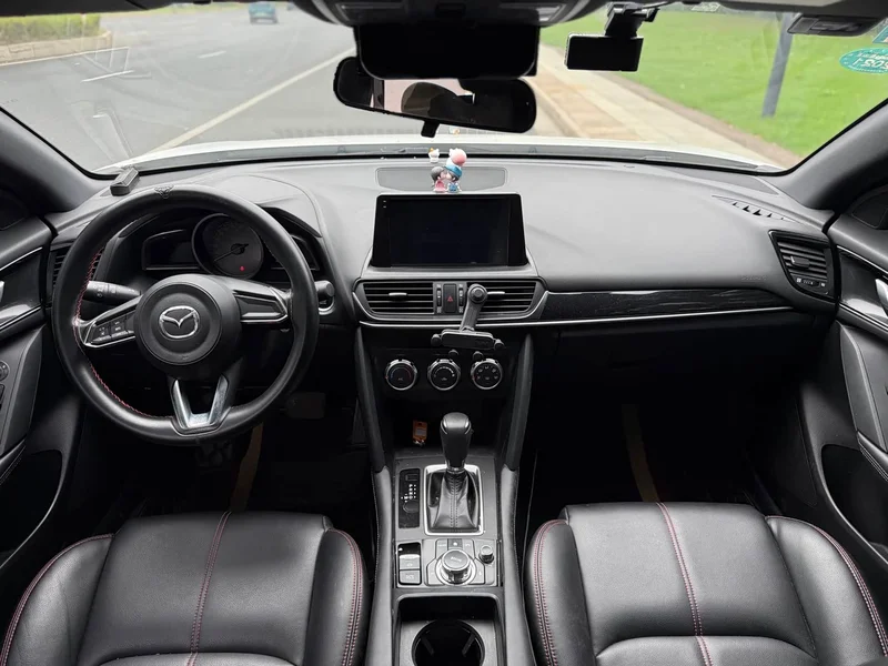 Mazda CX-4 — фото 8