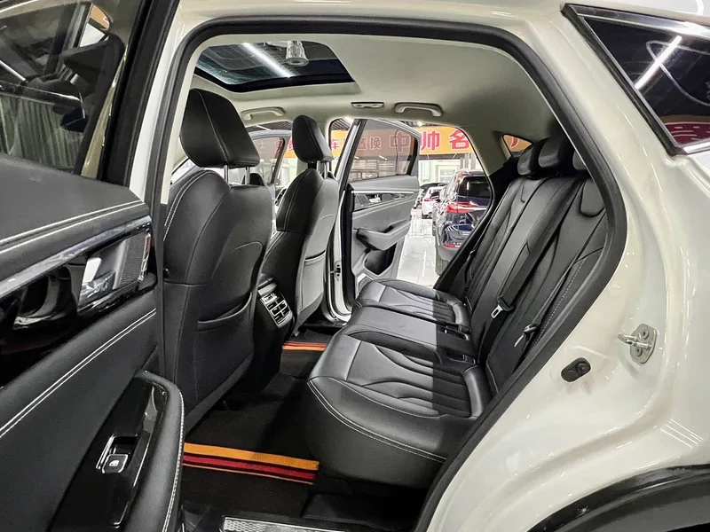 Changan CS85 COUPE — фото 13