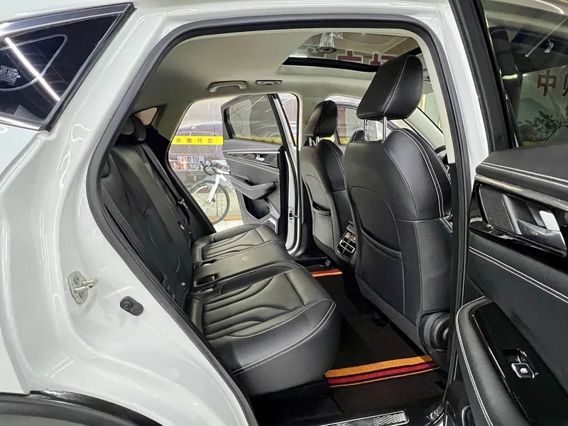Changan CS85 COUPE — фото 14