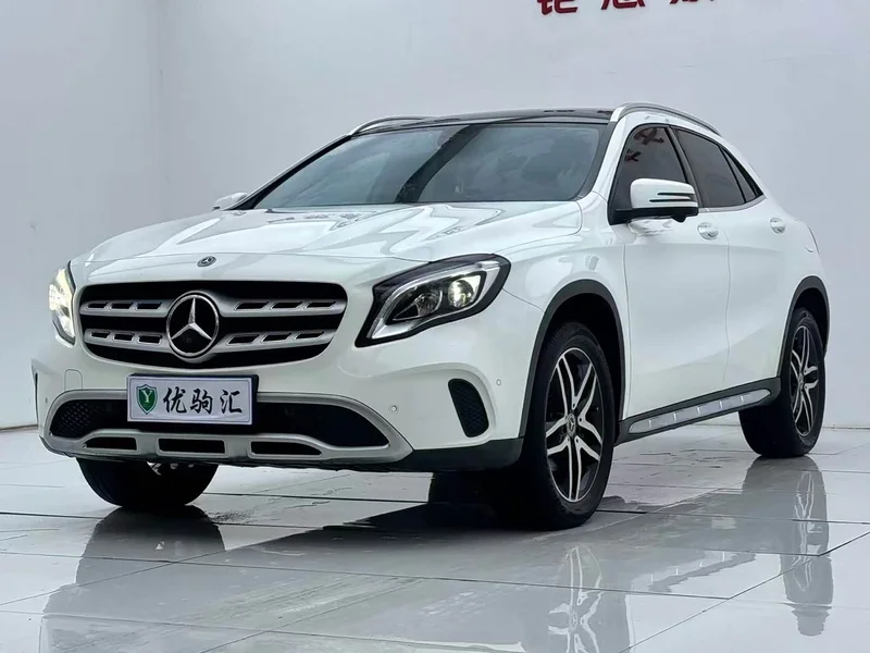 Mercedes-Benz GLA — фото 1