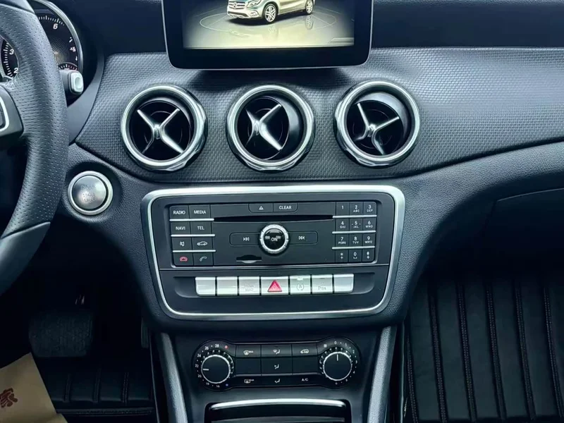 Mercedes-Benz GLA — фото 13