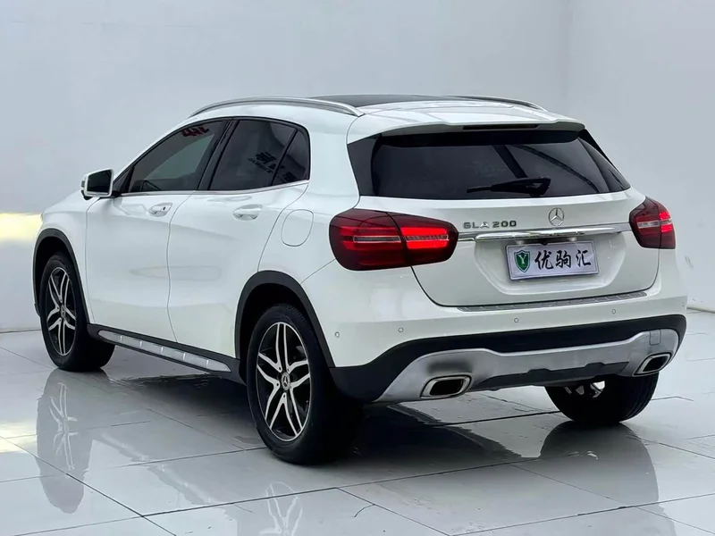 Mercedes-Benz GLA — фото 6