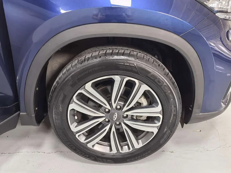 Chery Tiggo 8 — фото 15