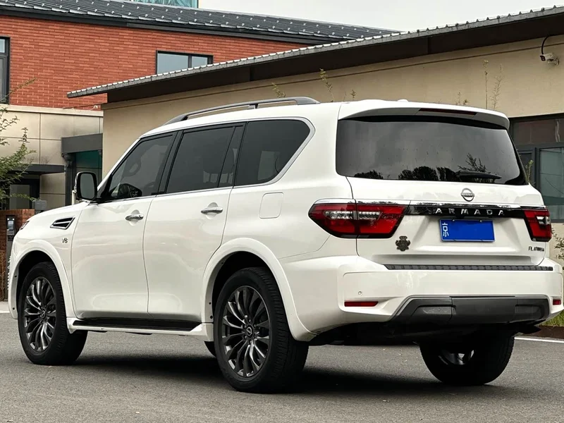 Nissan Patrol — фото 10