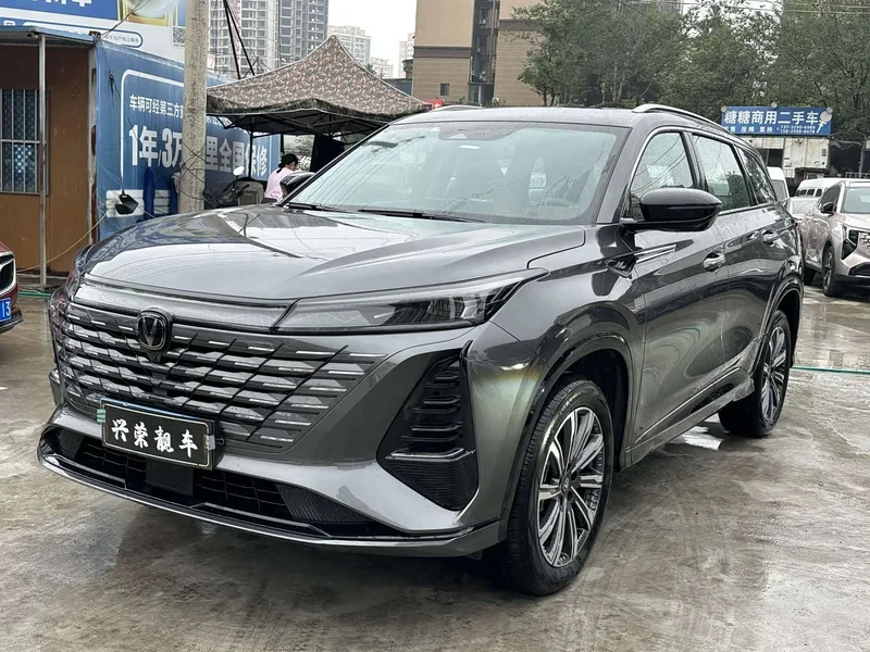 Changan CS75PLUS — фото 1