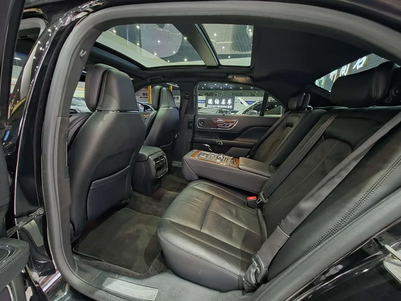 Lincoln Continental — фото 11