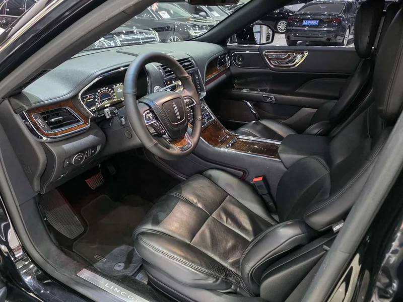 Lincoln Continental — фото 7