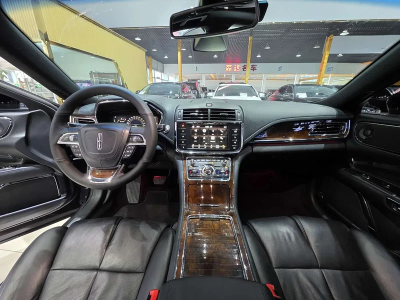 Lincoln Continental — фото 9