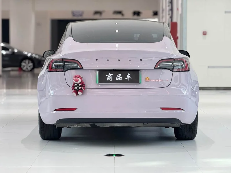 Tesla Model 3 — фото 8