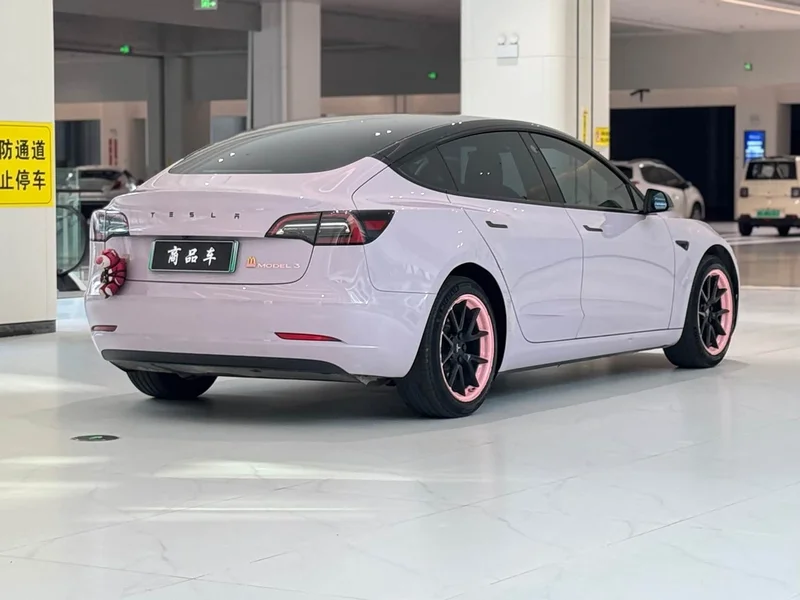 Tesla Model 3 — фото 9