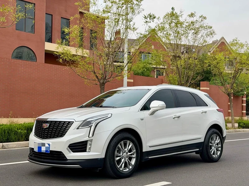 Cadillac XT5 — фото 1