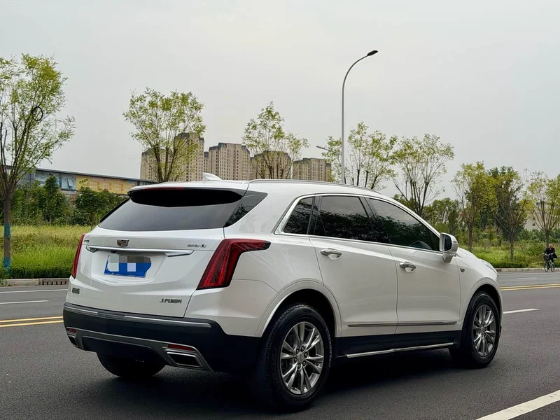 Cadillac XT5 — фото 7