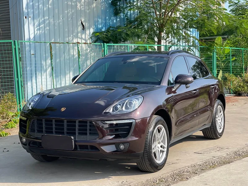Porsche Macan — фото 1