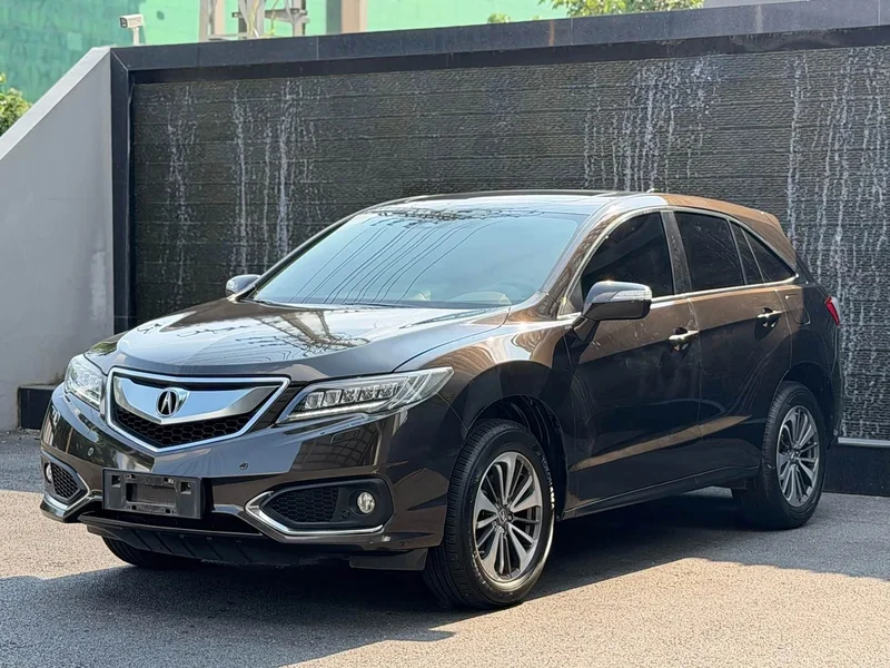 Acura RDX — фото 1