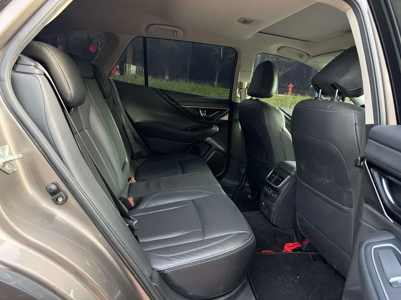 Subaru Outback — фото 17