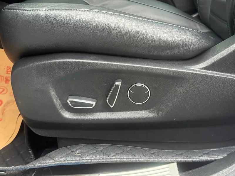 Ford Edge — фото 15