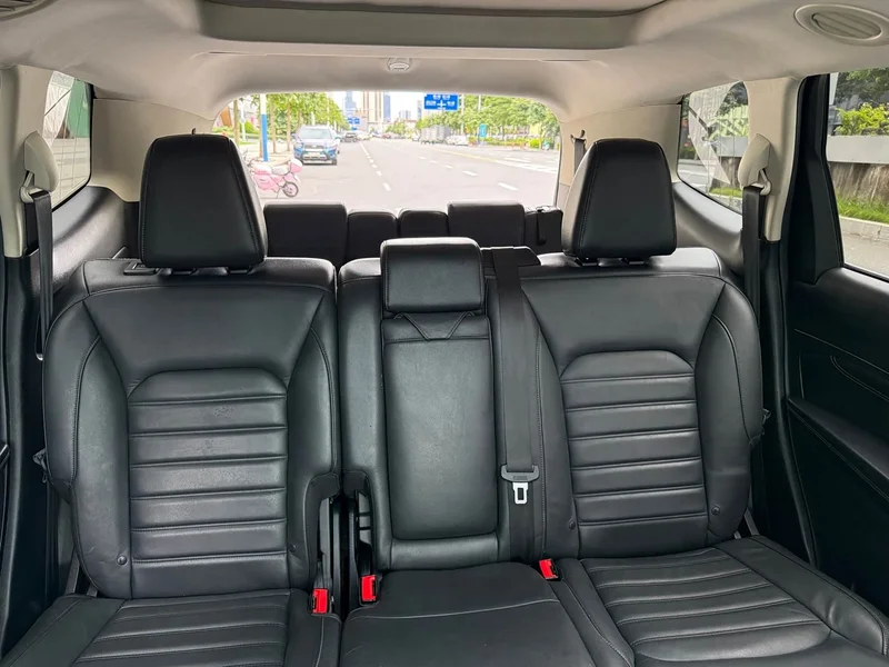 Ford Edge — фото 37
