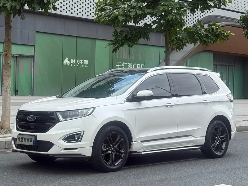 Ford Edge — фото 4