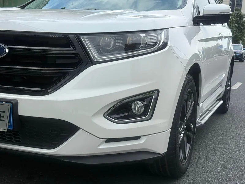 Ford Edge — фото 6