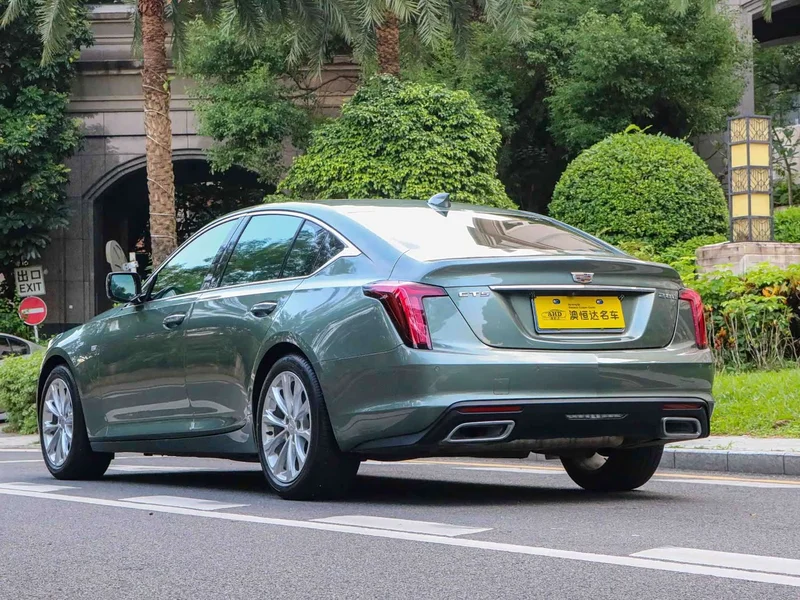 Cadillac CT5 — фото 13