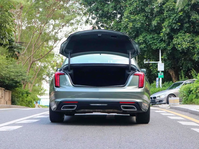 Cadillac CT5 — фото 15