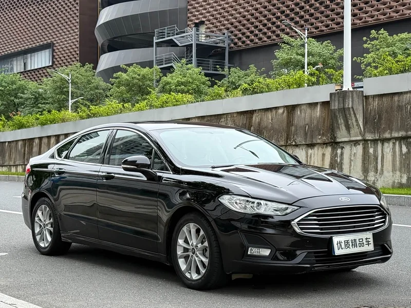 Ford Mondeo — фото 3