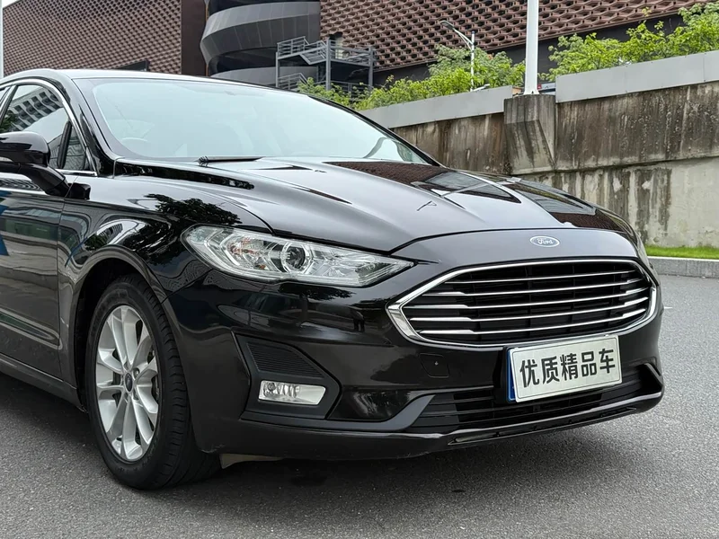 Ford Mondeo — фото 5