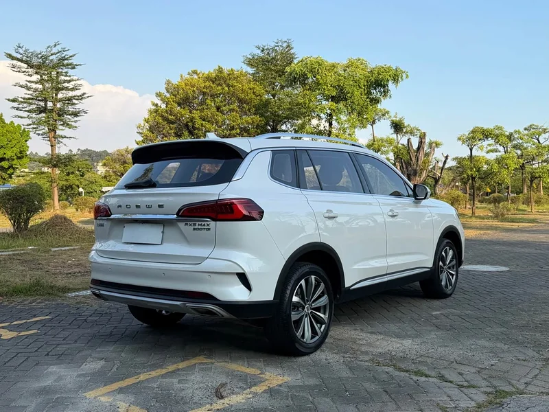 Roewe RX5 MAX — фото 15
