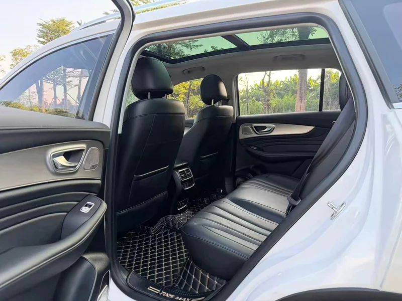 Roewe RX5 MAX — фото 6