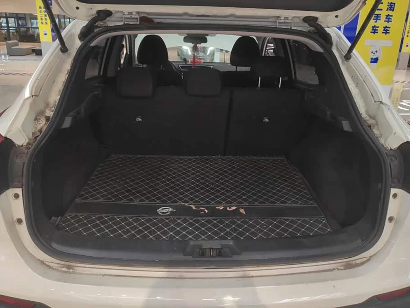 Nissan Qashqai — фото 4