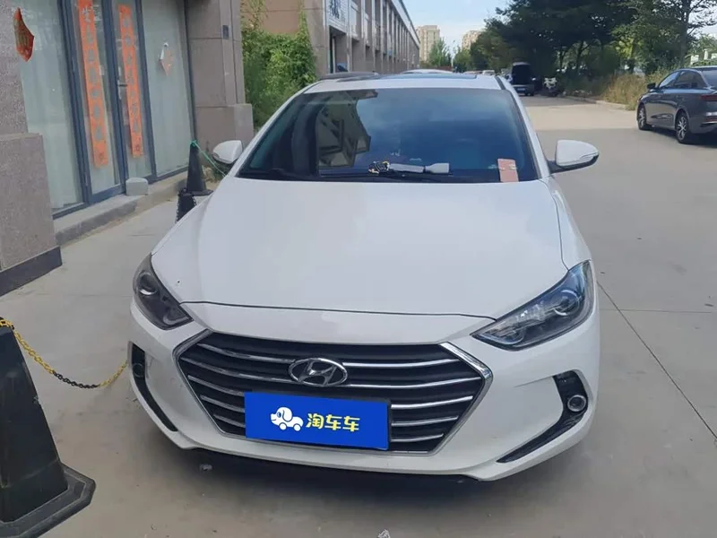 Hyundai Elantra Sport — фото 2