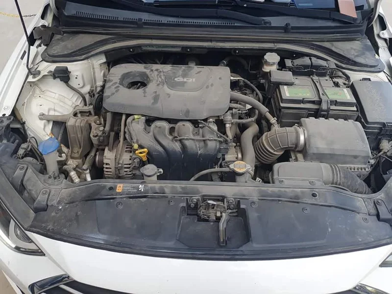 Hyundai Elantra Sport — фото 10