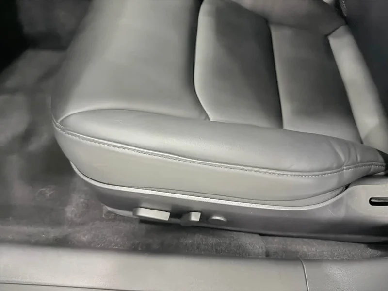 Tesla Model 3 — фото 12