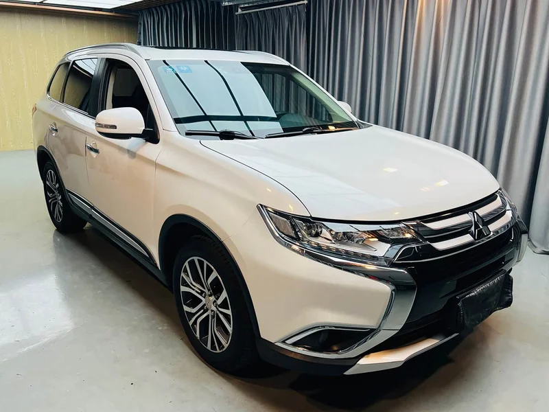 Mitsubishi Outlander — фото 3