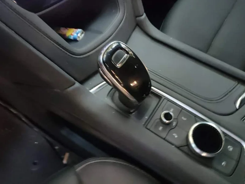 Cadillac XT5 — фото 16