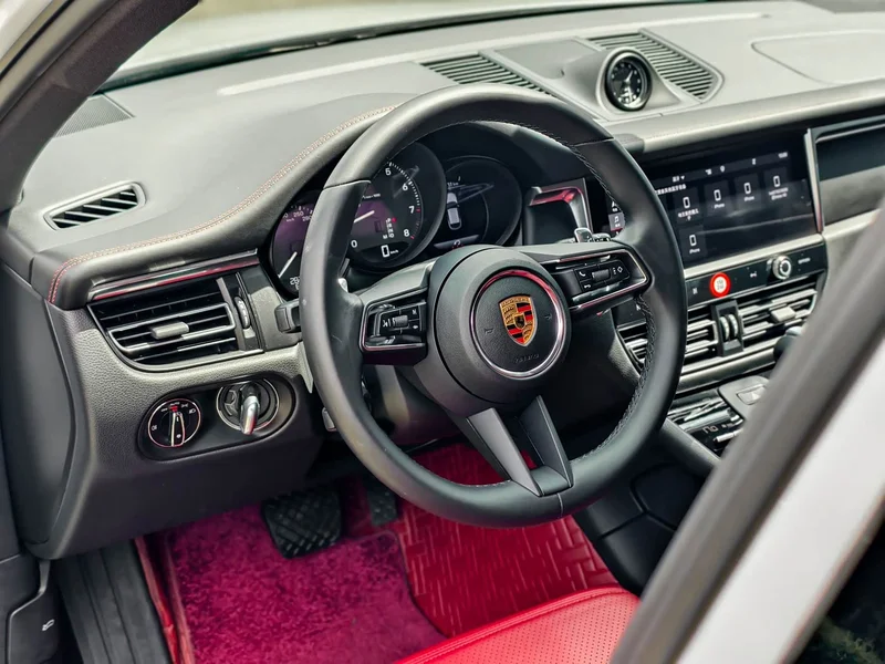 Porsche Macan — фото 23