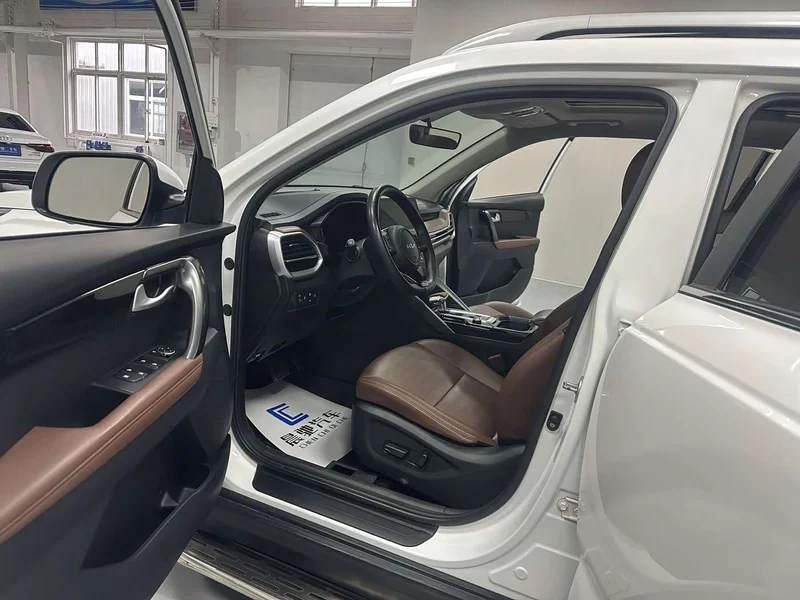 Kia Sportage — фото 11