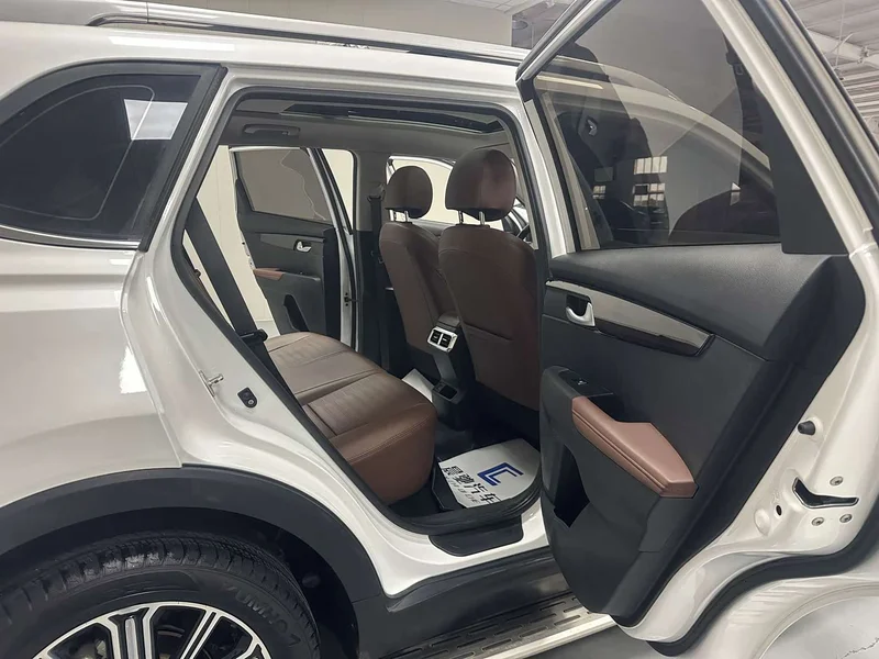 Kia Sportage — фото 14