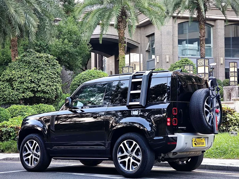 Land Rover Defender — фото 32