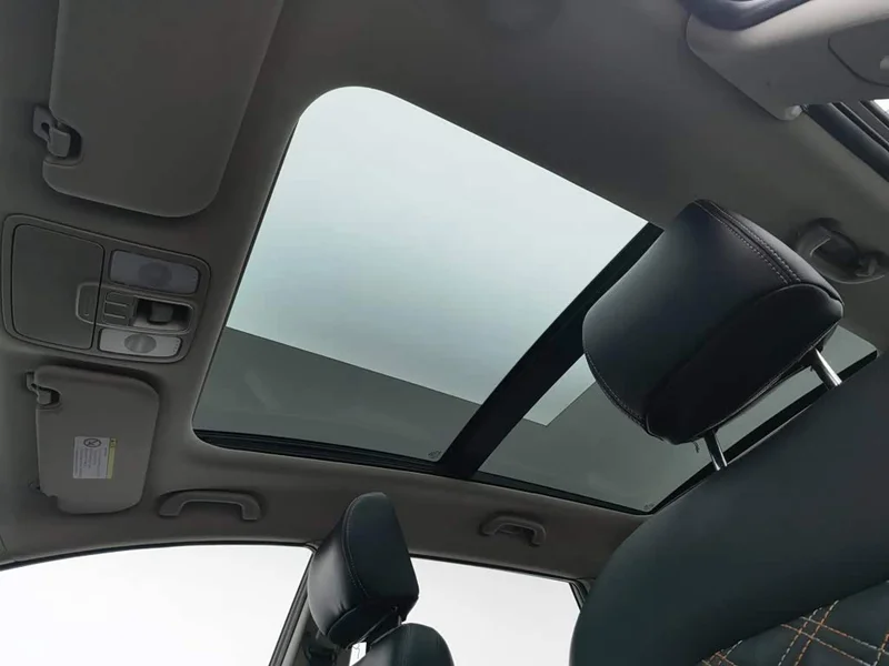 Kia Carens — фото 14