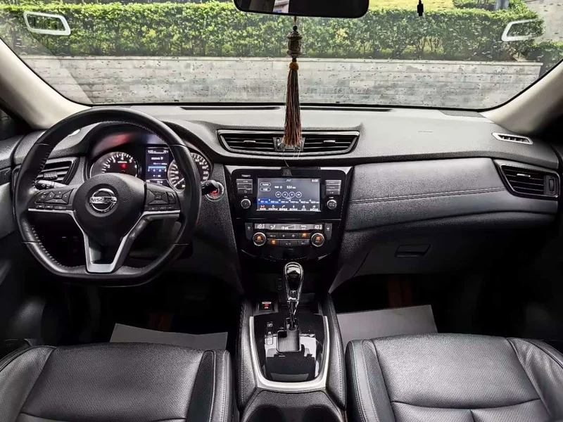 Nissan X-Trail — фото 15